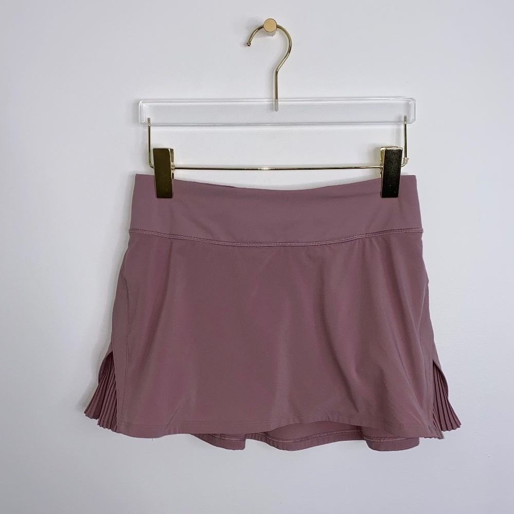 Lululemon Play Off the Pleats Skirt Skort in Vintage Mauve Size 4 EUC